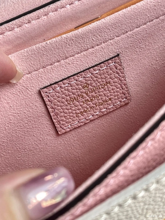 WIS LOUIS TENDER VUITTON LOCKME 0825